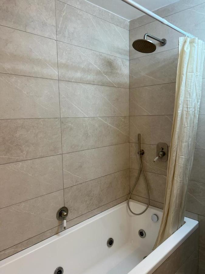 דירת בוטיק Dnine7 Appartement Haifa Buitenkant foto